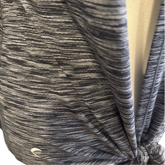 Zyia size small black washed slit back top - Picture 2 of 3